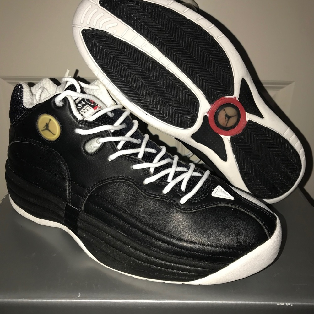 ORIGINAL 1998 Jordan Team 1 in Black/White-Red